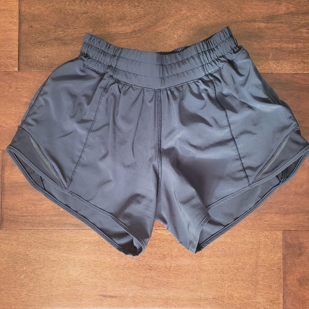 Lululemon Hotty Hot Lowrise 4" Shorts in True Navy